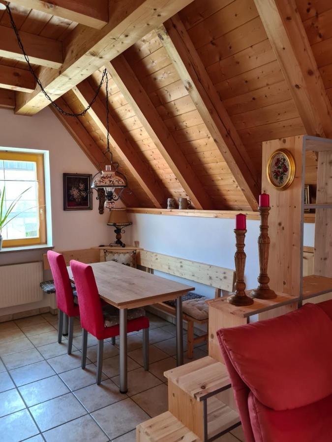 Ferienwohnung Helga Thalmassing  Екстериор снимка